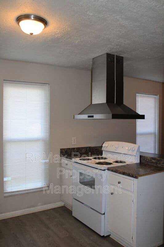 Augusta House: 3109 Jennifer Ct