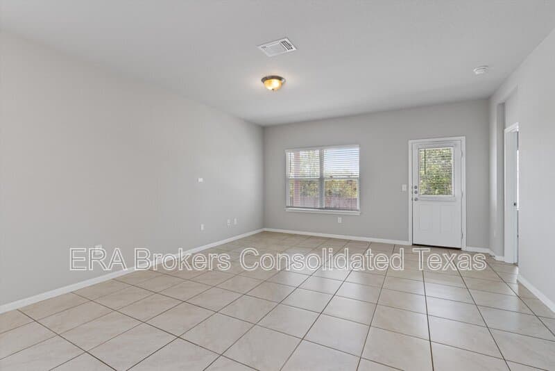 Pflugerville House: 3317 Burch Brook Cove