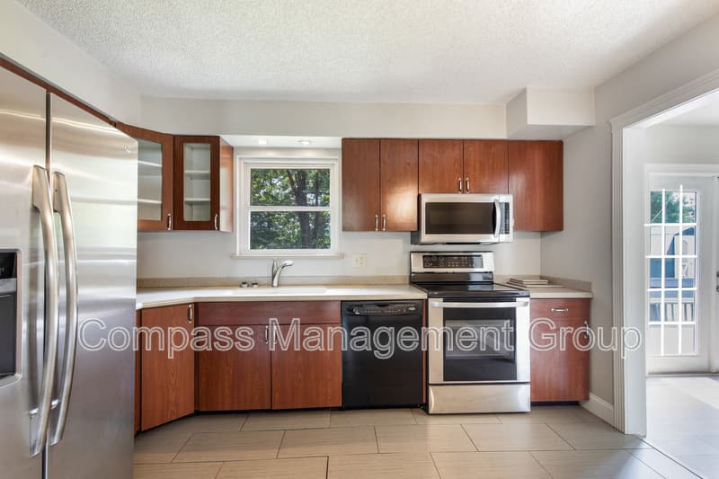 Knoxville House: 1505 Aldenwood Lane