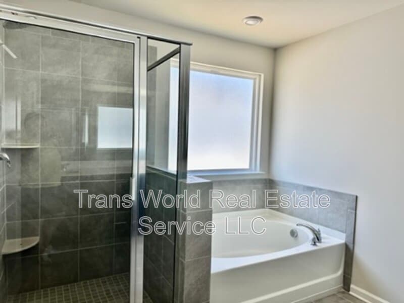 Braselton House: 5950 Green Ash