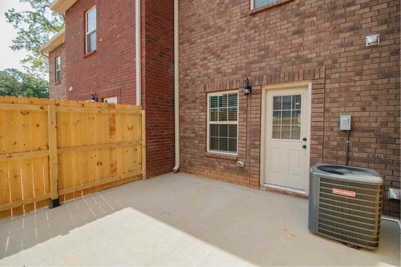 Clarksville Townhome: 550-C3 Peachers Mill Road