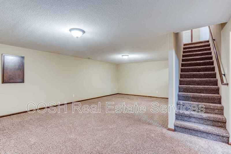 Colwich Condo: 406 North Colorado Avenue - F