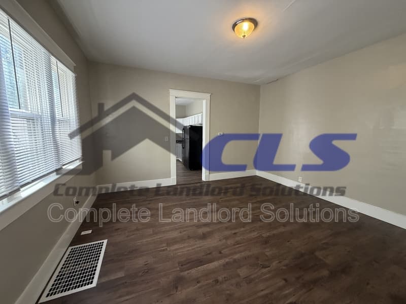 Terre Haute Condo: 1423 Ohio Street - 1425