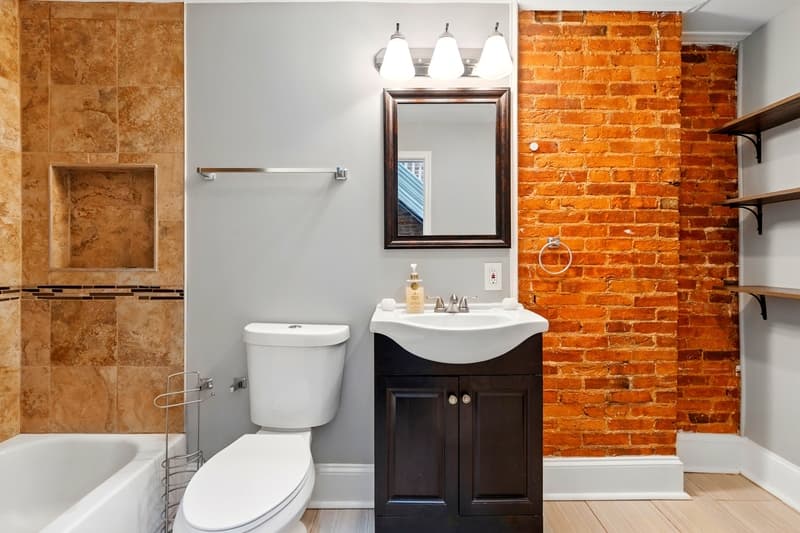 Baltimore Condo: 2323 North Calvert Street