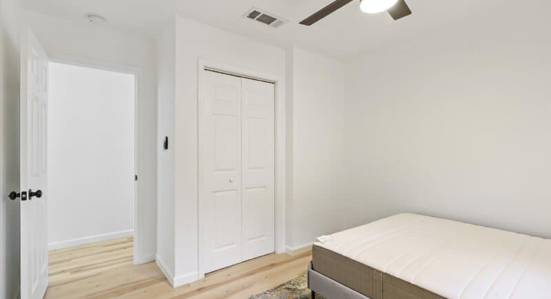Austin Condo: 1118 Ebert Avenue