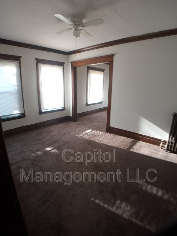 Lansing Condo: 220 W Lapeer St