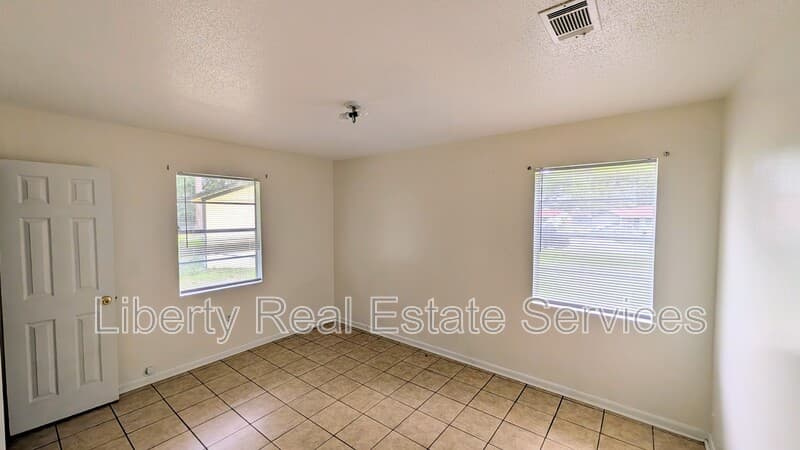 Hinesville Condo: 179 Cherokee Cir