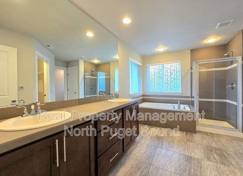 Marysville House: 8432 75th St NE