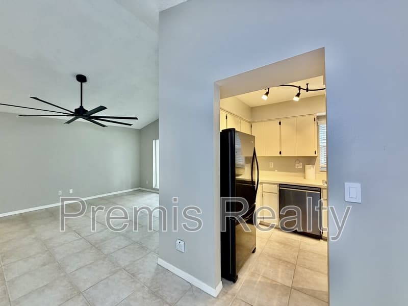 Palm Harbor Condo: 102 Steeplechase Lane