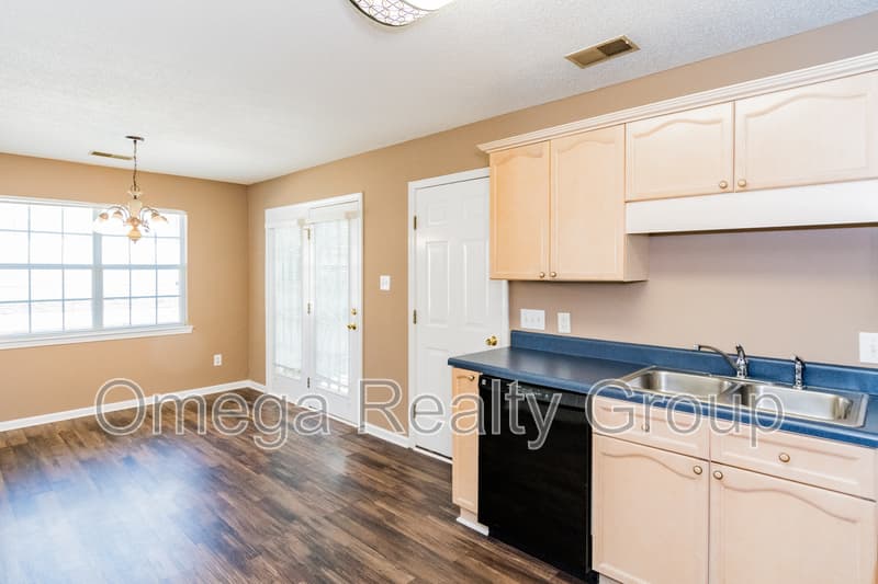 Moody House: 2038 Plantation Pkwy