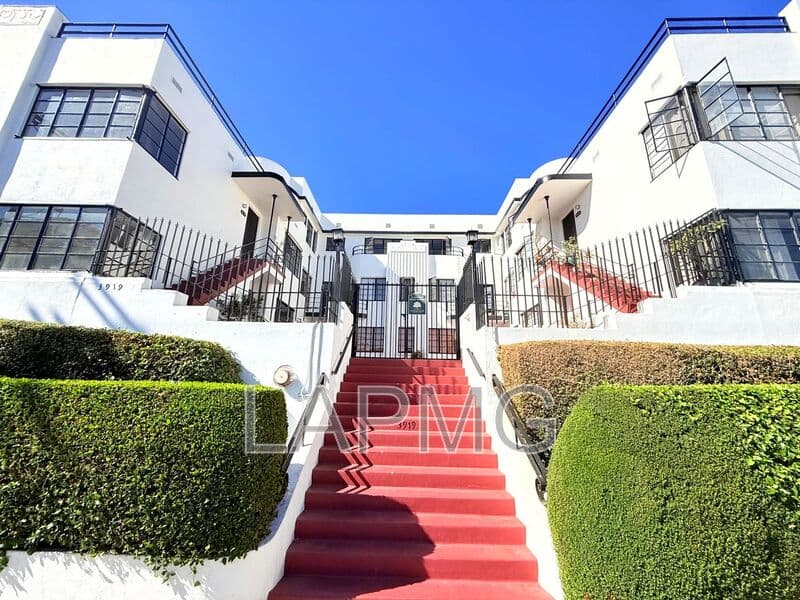 Los Angeles House: 3919 W. 8th Street