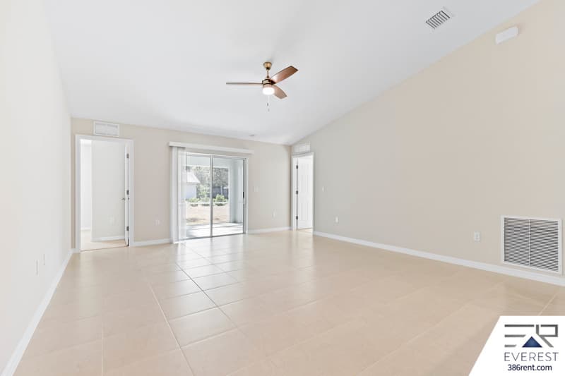Palm Coast House: 11 Burning Tree Place