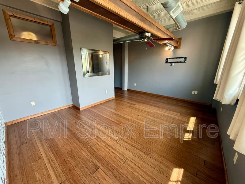 Sioux Falls Condo: 132 S Dakota