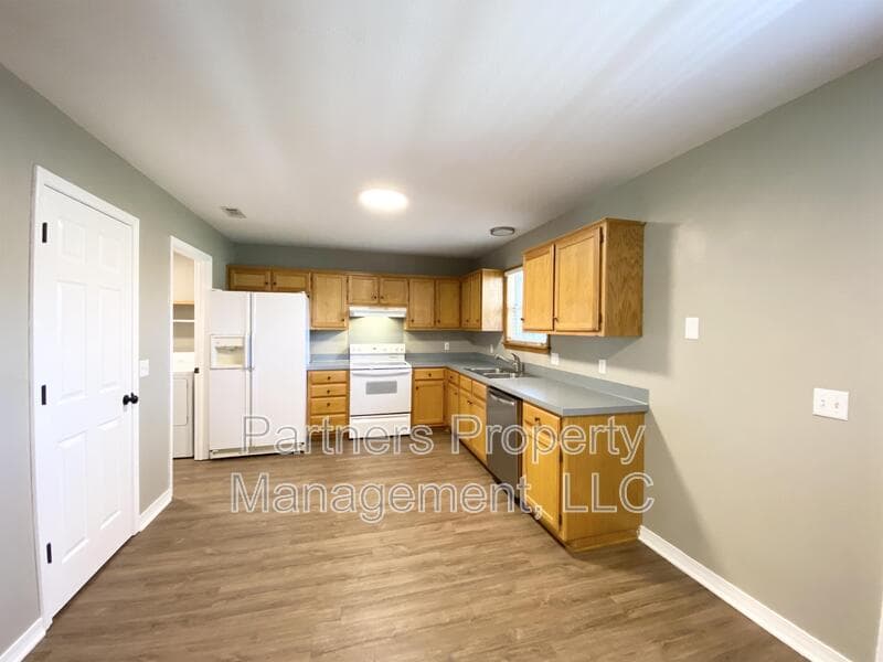 Fayetteville Condo: 835 North 54th Avenue