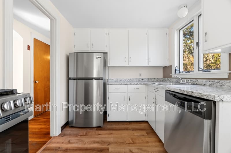 Acton House: 52 Taylor road