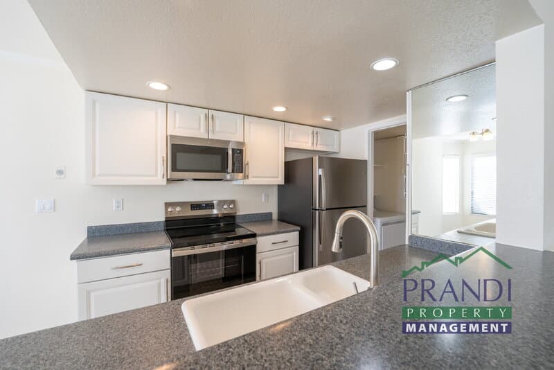 San Rafael Condo: 45 Sailmaker Ct