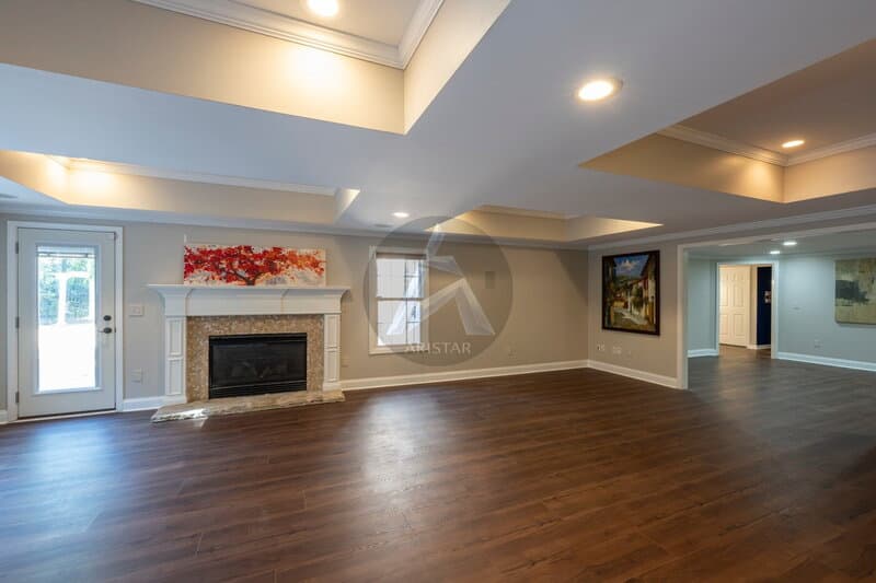 Kennesaw House: 5211 Hadaway Rd NW