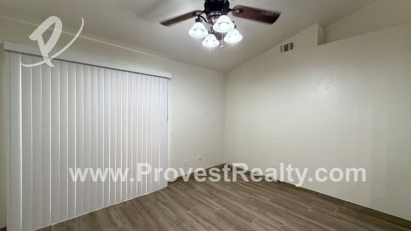 Victorville House: 13675 Ruby Circle