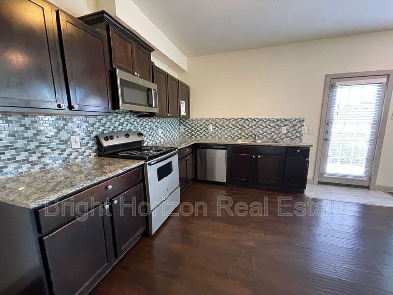Hurst Condo: 3629 Valley Vista Drive