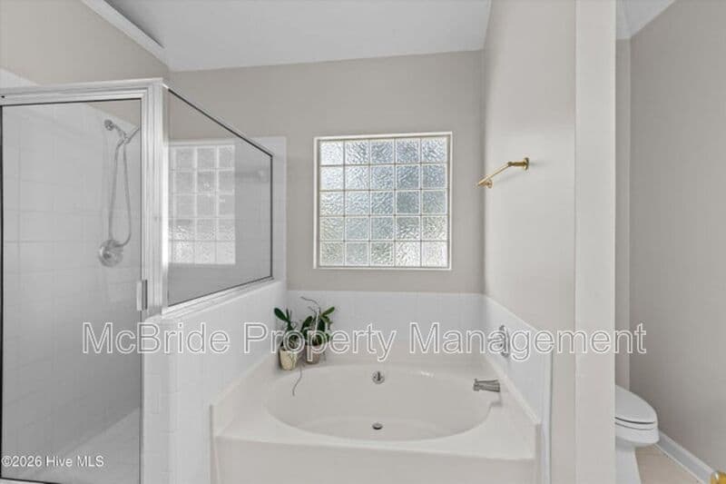 Evans House: 5105 Windmill Place
