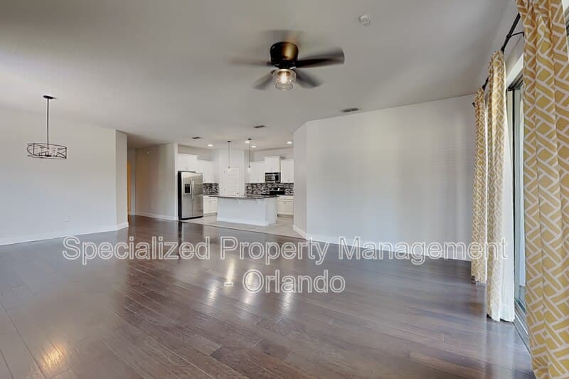 Winter Garden Townhome: 15543 Waterleigh Cove Dr