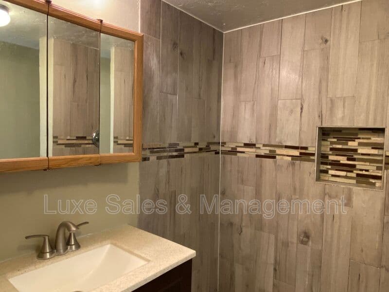 Oklahoma City Condo: 6030 NW Expressway
