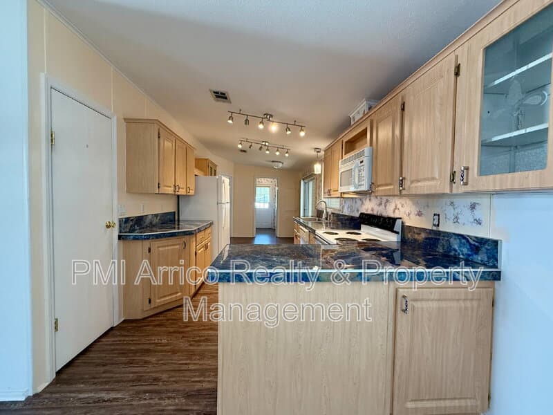 Valrico House: 3515 Zephyr Ln