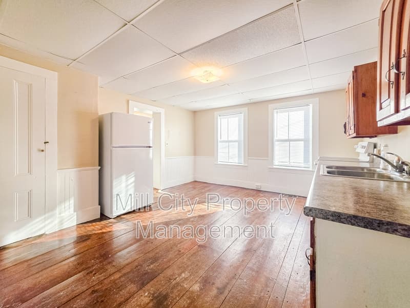Bennington Condo: 30-32 Main Street - 32