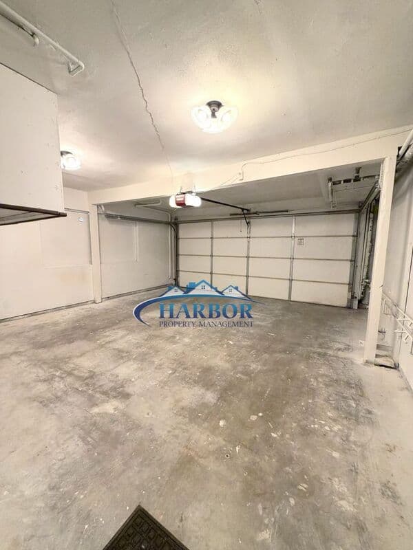 Redondo Beach Condo: 2300 Vanderbilt Lane