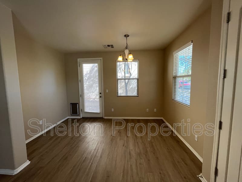 Buckeye House: 2958 N Clanton St