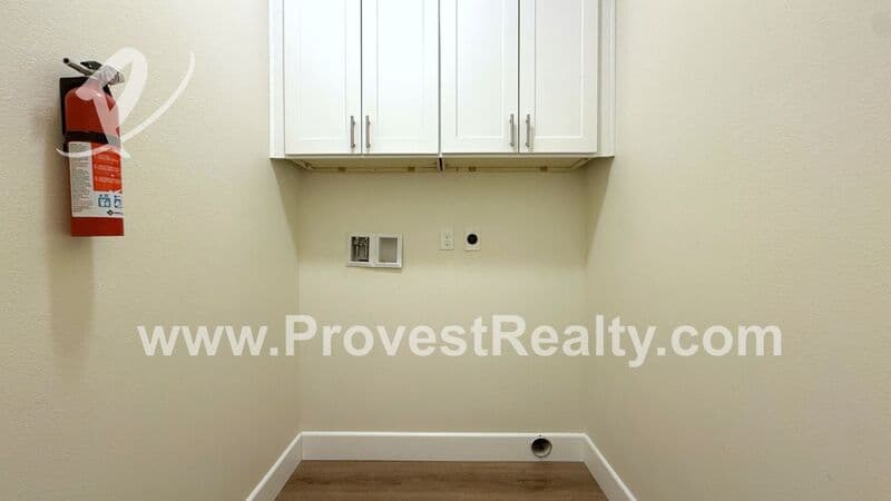 Apple Valley House: 20125 Zuni Rd