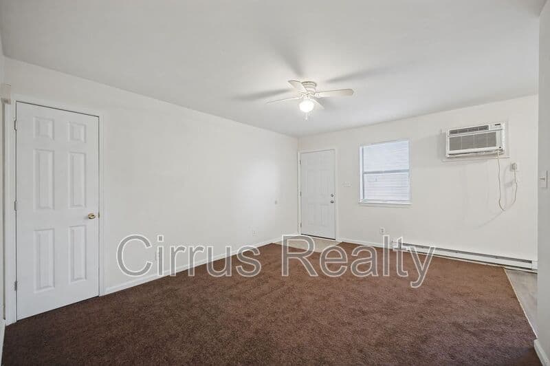 Norfolk Condo: 4914 E Princess Anne Rd A1
