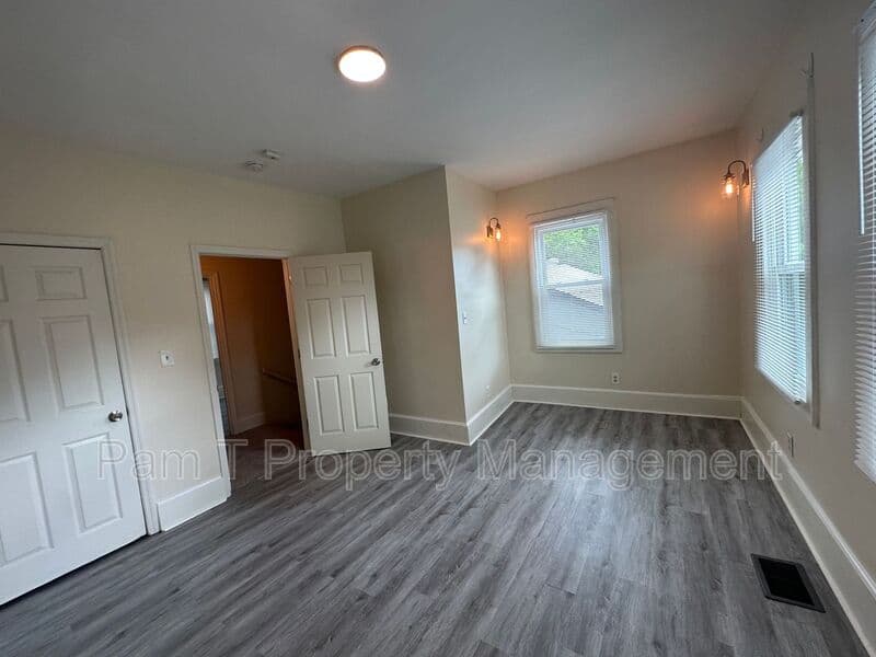 Savannah Townhome: 816 Ott St