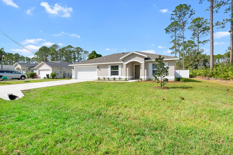 Palm Coast House: 23 Ryding Lane