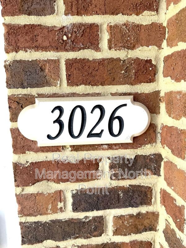 Decatur House: 3026 Eltham Pl