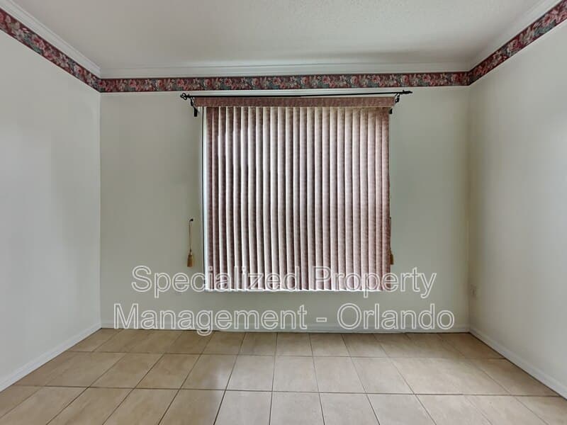 Deltona House: 3233 Kings Ridge Ter