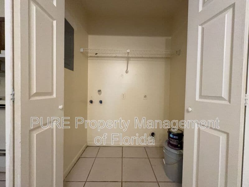 Ocala House: 1970 SE 40 Street Rd