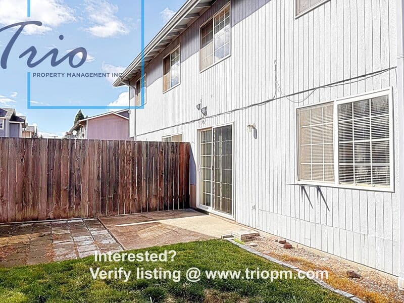 Eugene Condo: 112 Lea Avenue