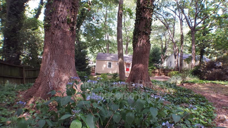 Atlanta House: 82 Rogers Street SE