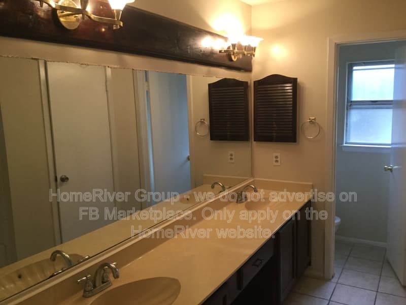San Antonio House: 1051 Gallatin Dr