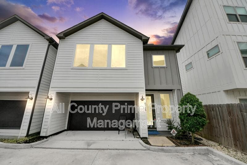 Houston House: 6715 Allegheny Street