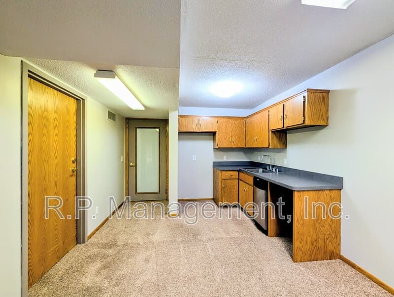 Minnetonka House: 4626 Linnea Ln