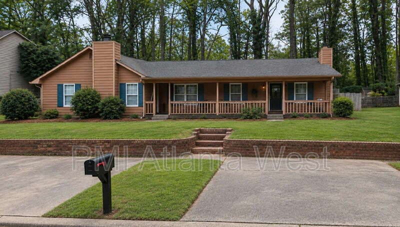 Smyrna Condo: 2134 Valley Oak Dr SE