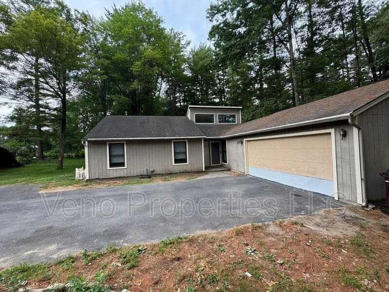 Ballston Spa House: 17 Sand Spurrey Road