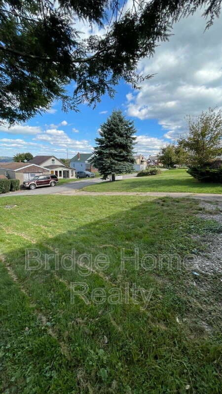 McKeesport House: 1015 Pleasant Avenue