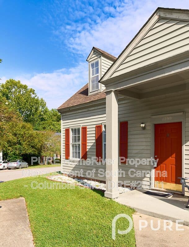 West Columbia House: 1290 Hulon Circle