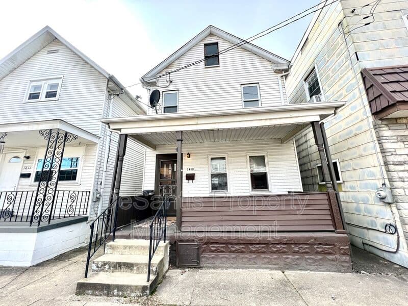 New Kensington House: 1613 Fourth Avenue