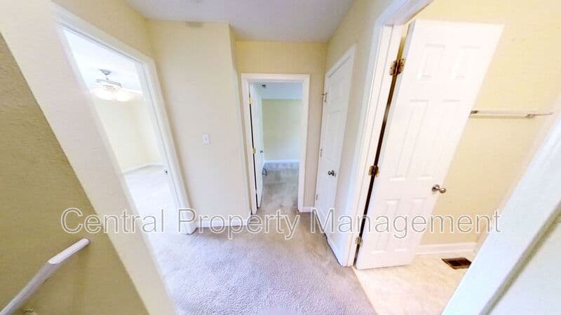 Simpsonville House: 108 Silverbrook Drive