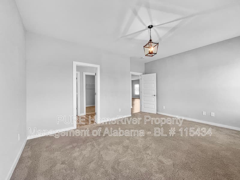 Meridianville House: 221 John Harold Dr