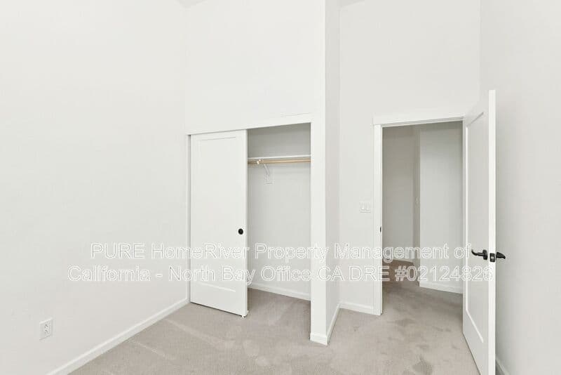 Santa Rosa Townhome: 511 Boyd St